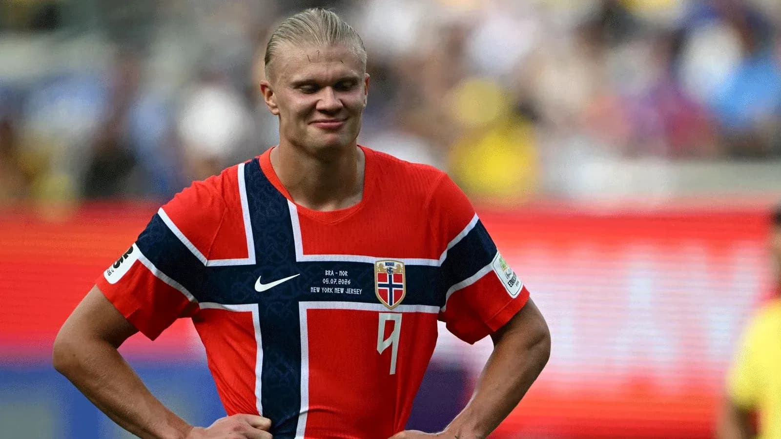 Futbolchi Norvegiya terma jamoasi formasida
