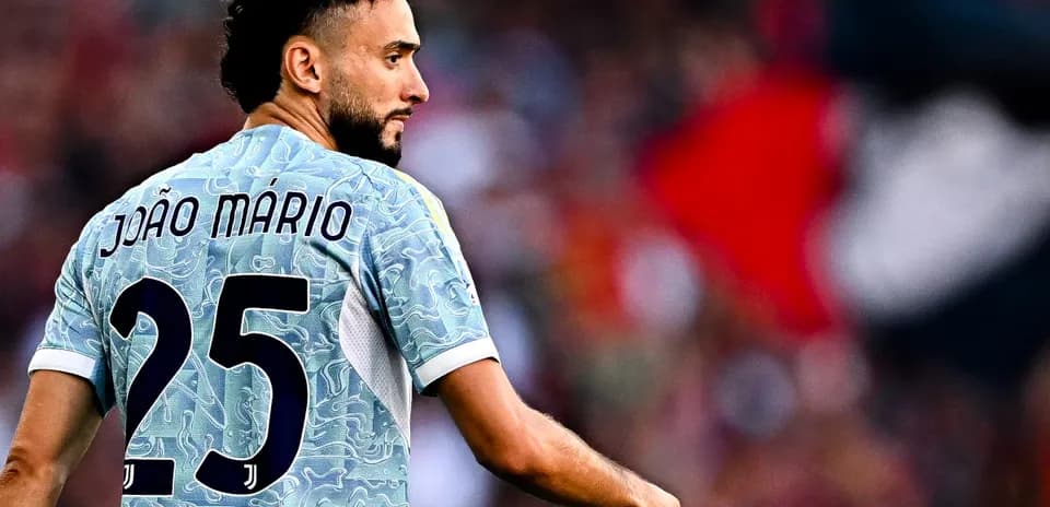 João Mário wearing jersey number 25 during match