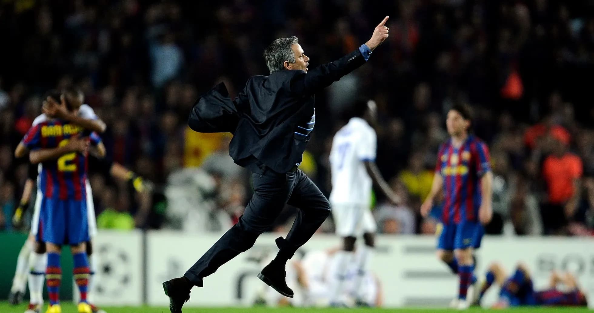 Murinho jubilant after team's victory on field