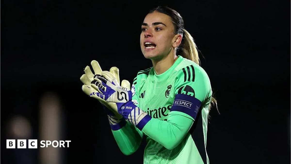 Darvozabon Real Madrid o'yin davomida buyruq berayotgan