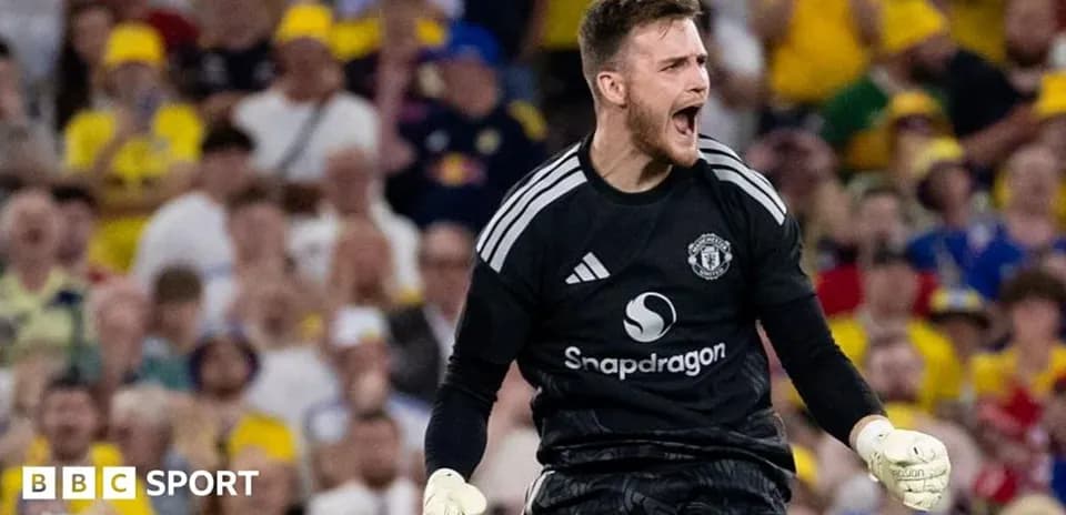 Goalkeeper celebrating during Manchester United match