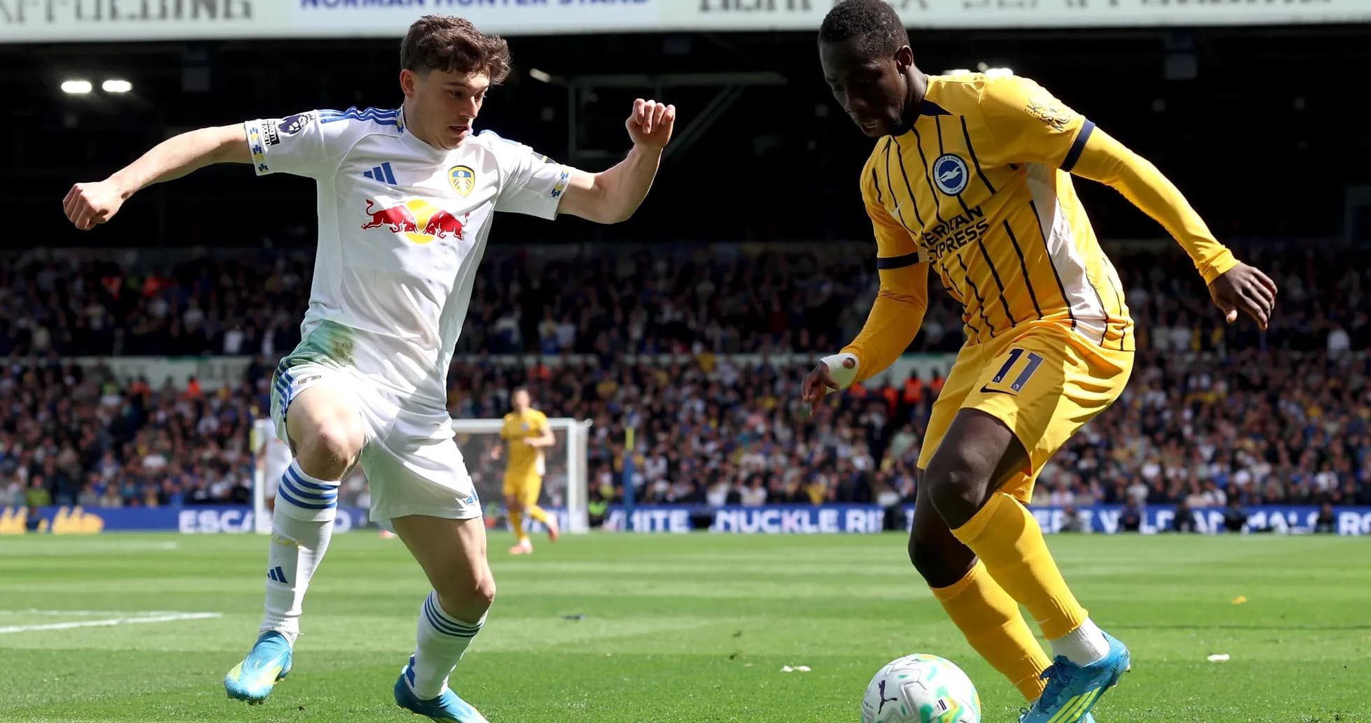 Leeds and Brighton players contesting for the ball