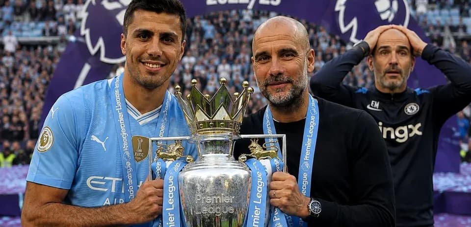Rodri and Guardiola celebrating Premier League trophy