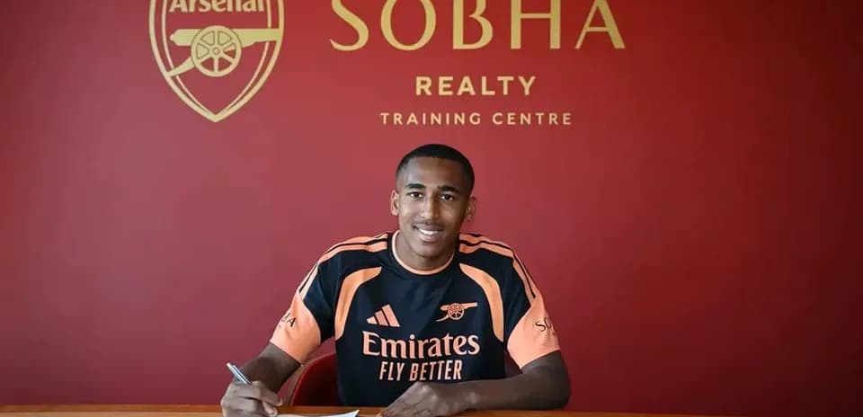 Futbolchi yangi shartnoma imzolamoqda Arsenal trening markazida