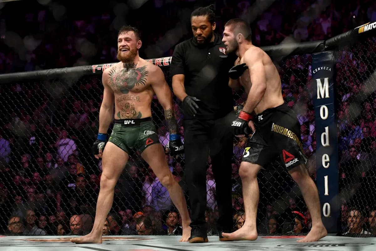 Conor McGregor and Khabib Nurmagomedov in octagon