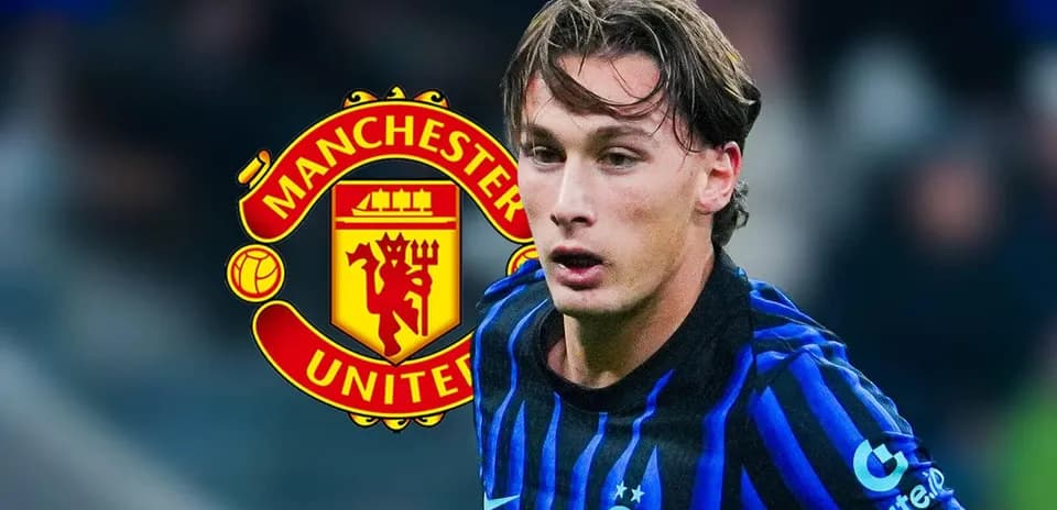 Futbolchi Inter formasi bilan maydonda harakatda