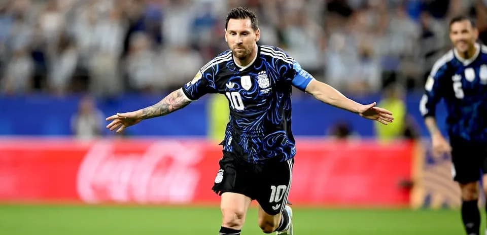 Lionel Messi celebrating a goal for Argentina