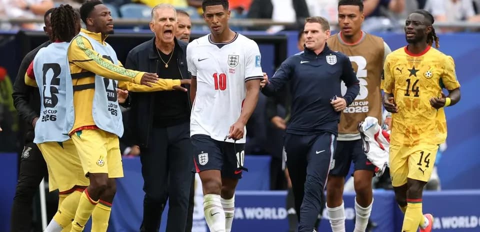 Jude Bellingham leaving the pitch during a match
