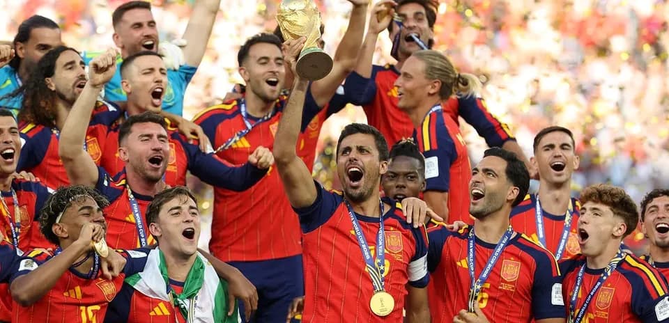 Ispaniya futbol jamoasi jahon kubogini kutib olmoqda