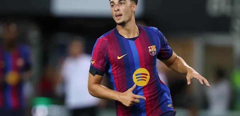 Futbolchi gol urayotgan paytda maydonda