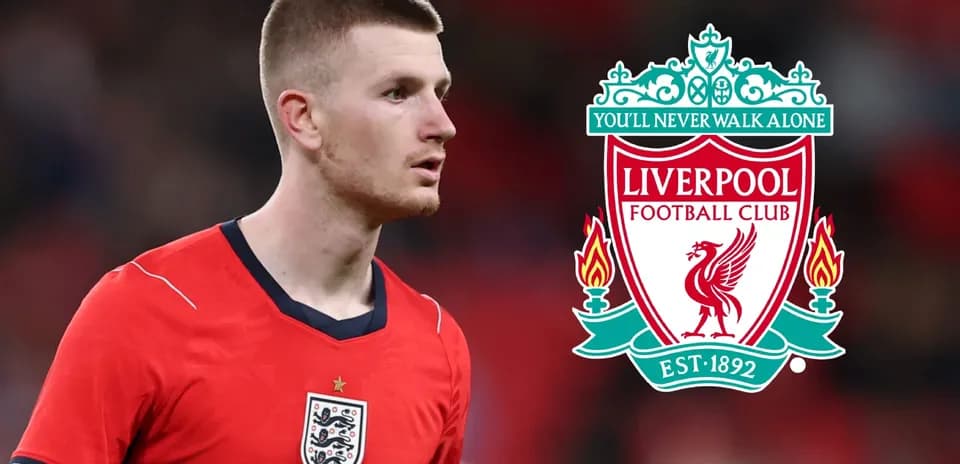 Futbolchi Liverpool formasi va klub logotipi