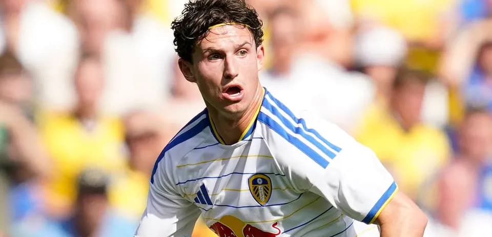 Futbolchi maydonda harakatda, Leeds United formasi