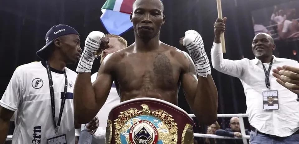 Bokschi chempioni WBO kamarasi bilan