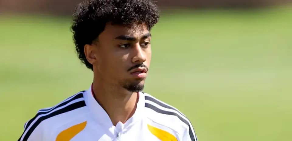 Futbolchi Germaniya formasi bilan mashg'ulotda