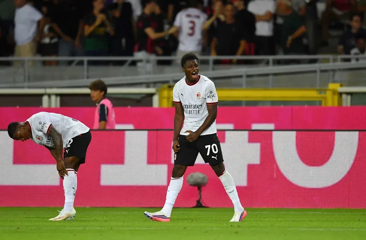 AC Milan players celebrating a goal during match