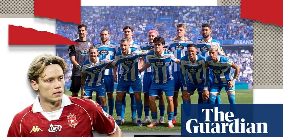 Deportivo La Coruña team posing for group photo