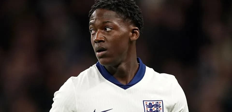 Futbolchi o'yinda, England formasida