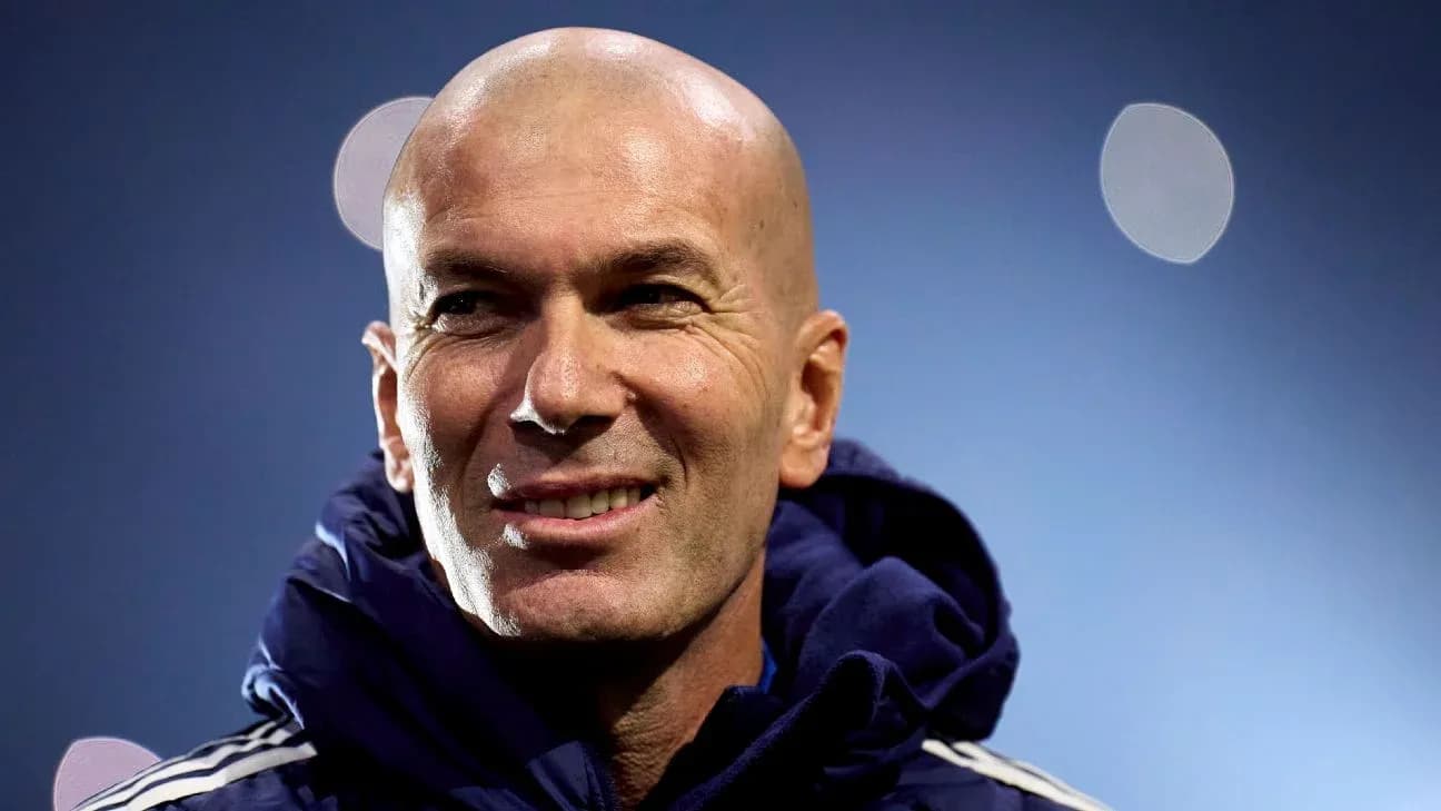 Zinedine Zidane smiling during a training session Zinedine Zidane smiling during a training session