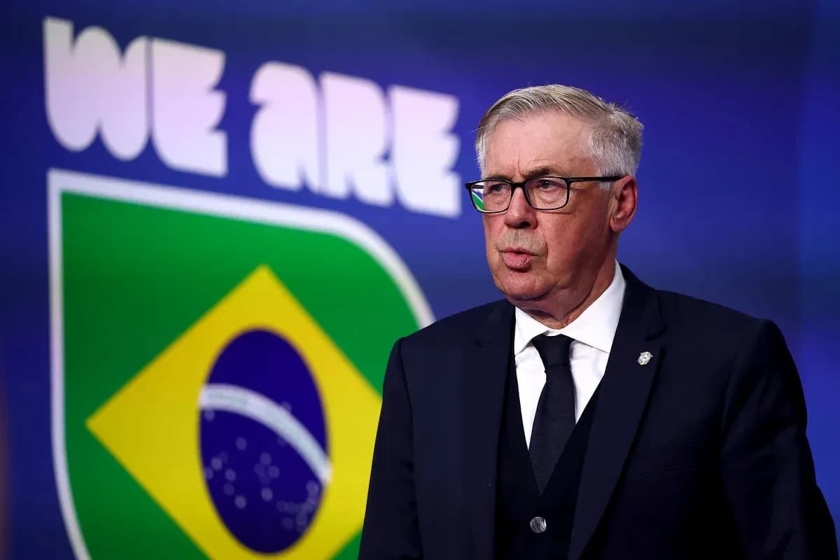 Braziliya terma jamoasi bosh murabbiyi podiumda Braziliya terma jamoasi bosh murabbiyi podiumda