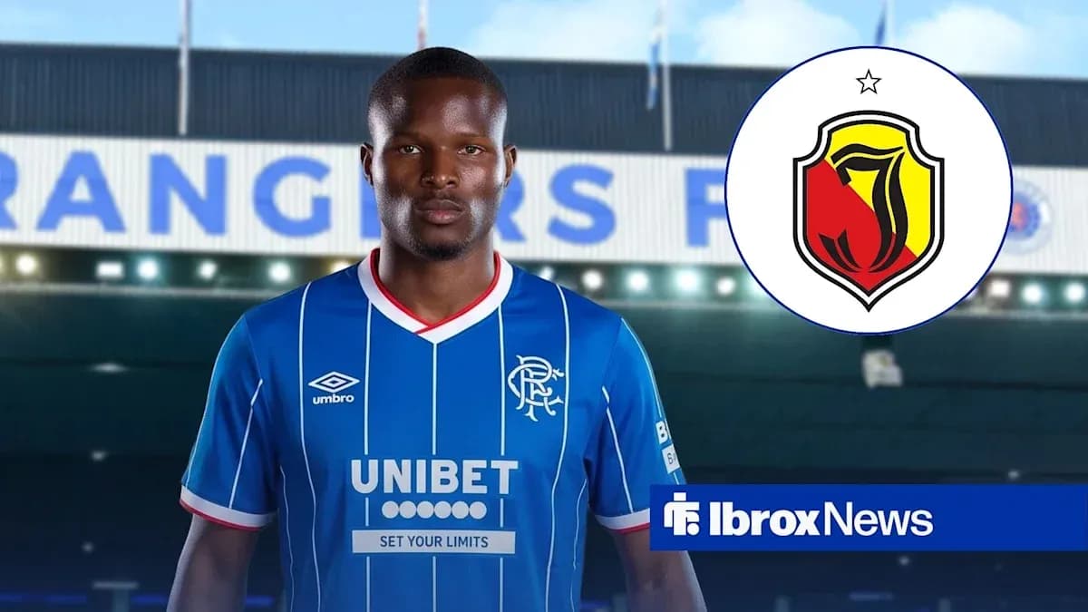 Futbolchi Rangers formasida, Ibrox stadionida Futbolchi Rangers formasida, Ibrox stadionida