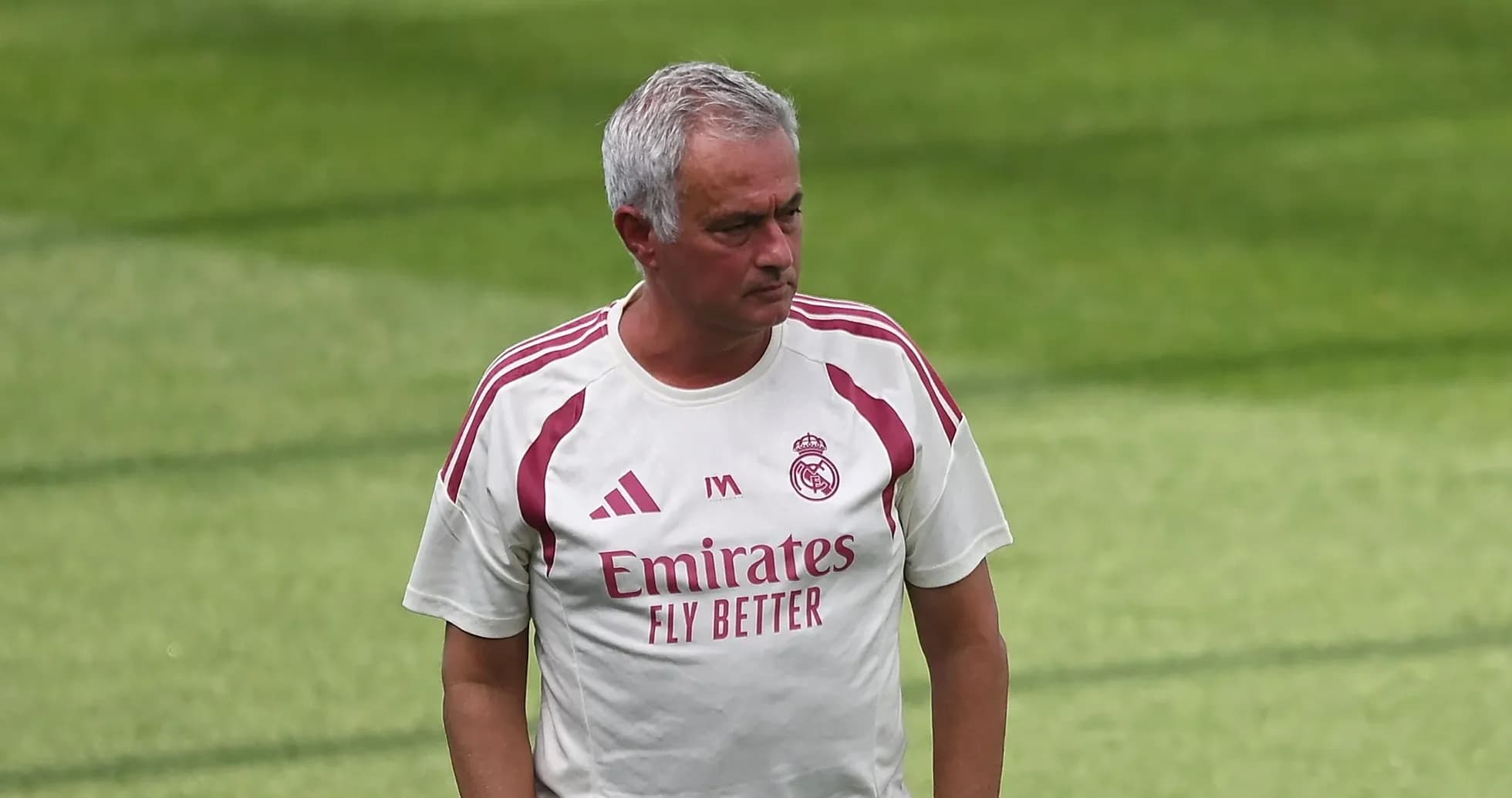 Mourinho during training session at Real Madrid Mourinho during training session at Real Madrid