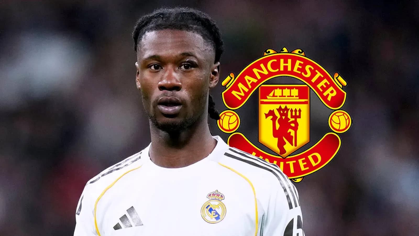 Futbolchi Real Madrid formasida, Manchester United logosi orqasida Futbolchi Real Madrid formasida, Manchester United logosi orqasida