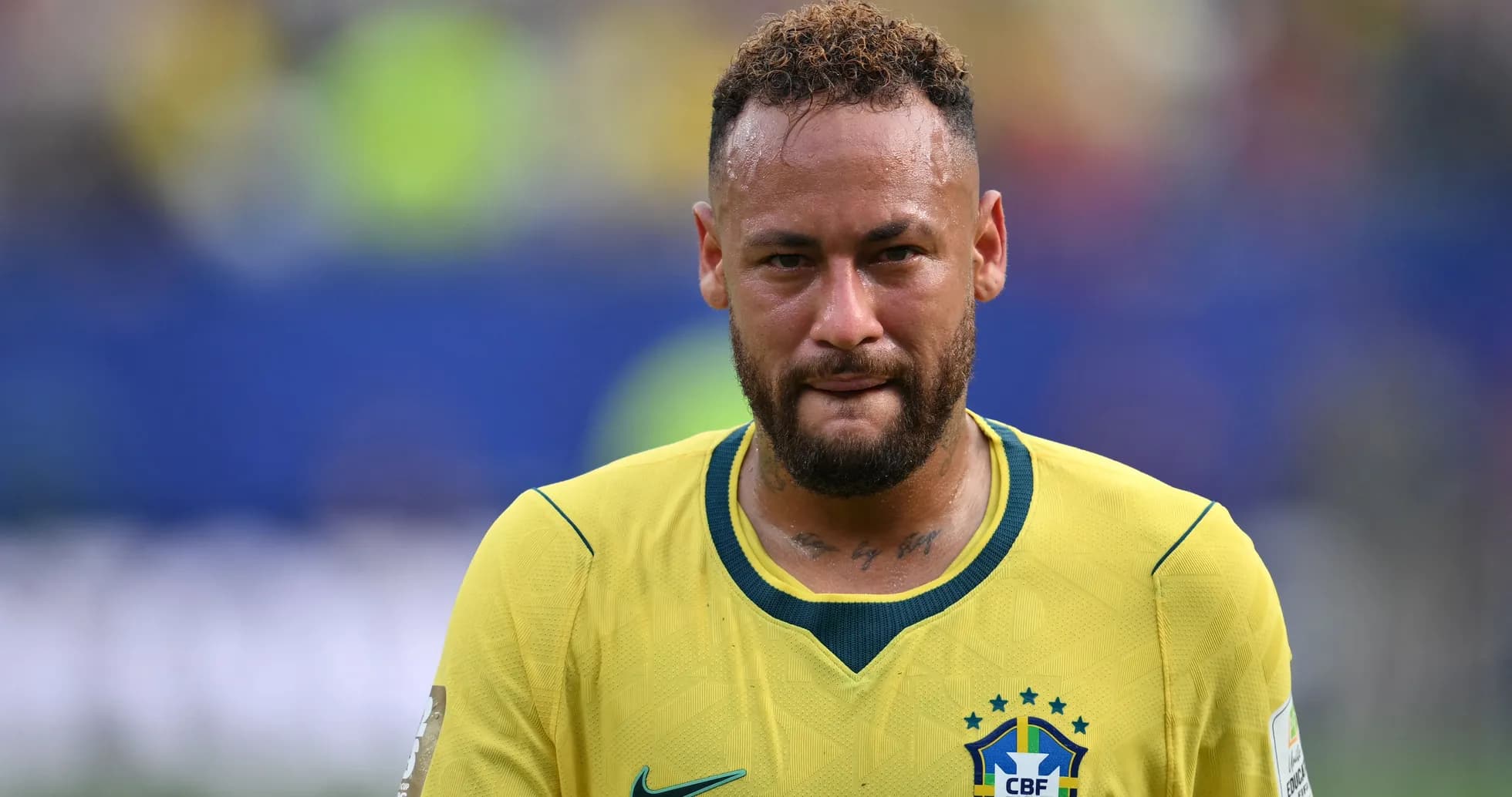 Futbolchi Neymar Braziliya terma jamoasida o'yin o'tkazmoqda Futbolchi Neymar Braziliya terma jamoasida o'yin o'tkazmoqda
