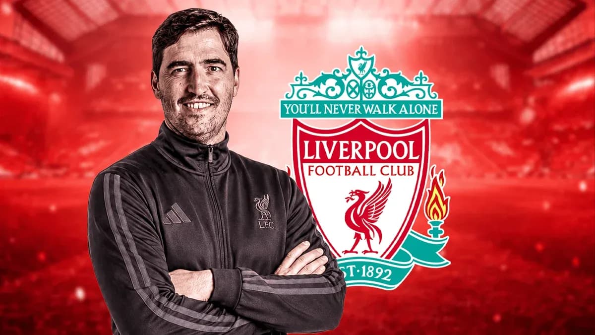 Trener Liverpool futbol klubi oldida turibdi Trener Liverpool futbol klubi oldida turibdi