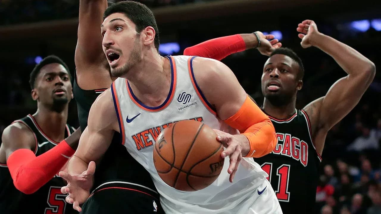 New York Knicks player driving to the basket New York Knicks player driving to the basket